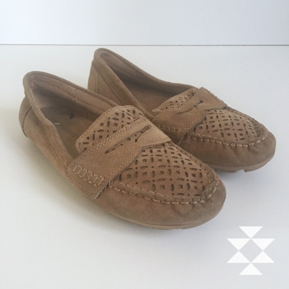 Cynthia Rowley Shoes - Tan Leather Moccasins Loafers Driving Shoes 6.5M